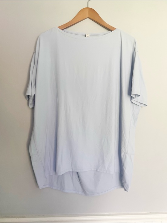 lululemon athletica Tops - Lululemon Back in Action Short Sleeve Shirt *Nulu Blue Linen Size 12